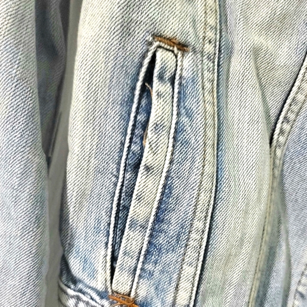 Talula Women's Button-Down Denim Jacket Size M - Picture 5 of 16